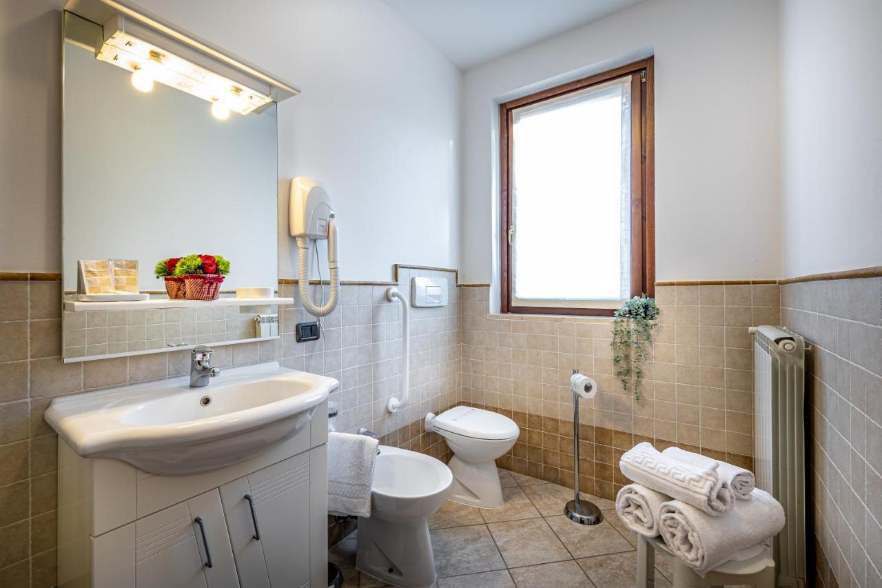 Casa Vacanze Arianna Rosia Exteriér fotografie